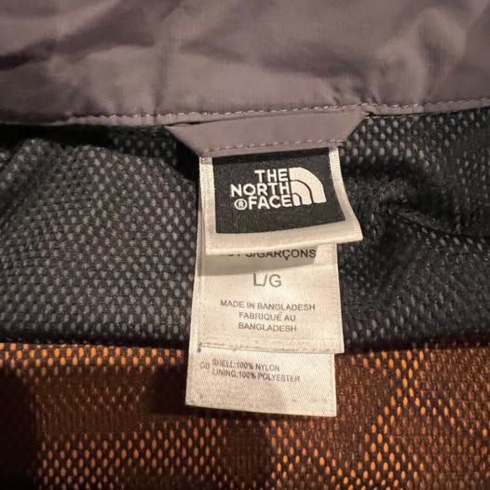 The North Face Boys Full Zip-Up Hooded Rain Windbreaker Jacket. - Picture 5 of 10